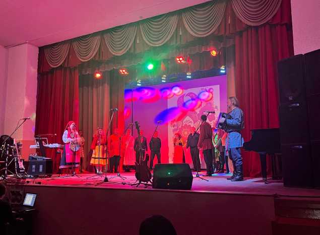 Ансамбль «Миряне» выступил в Земетчино